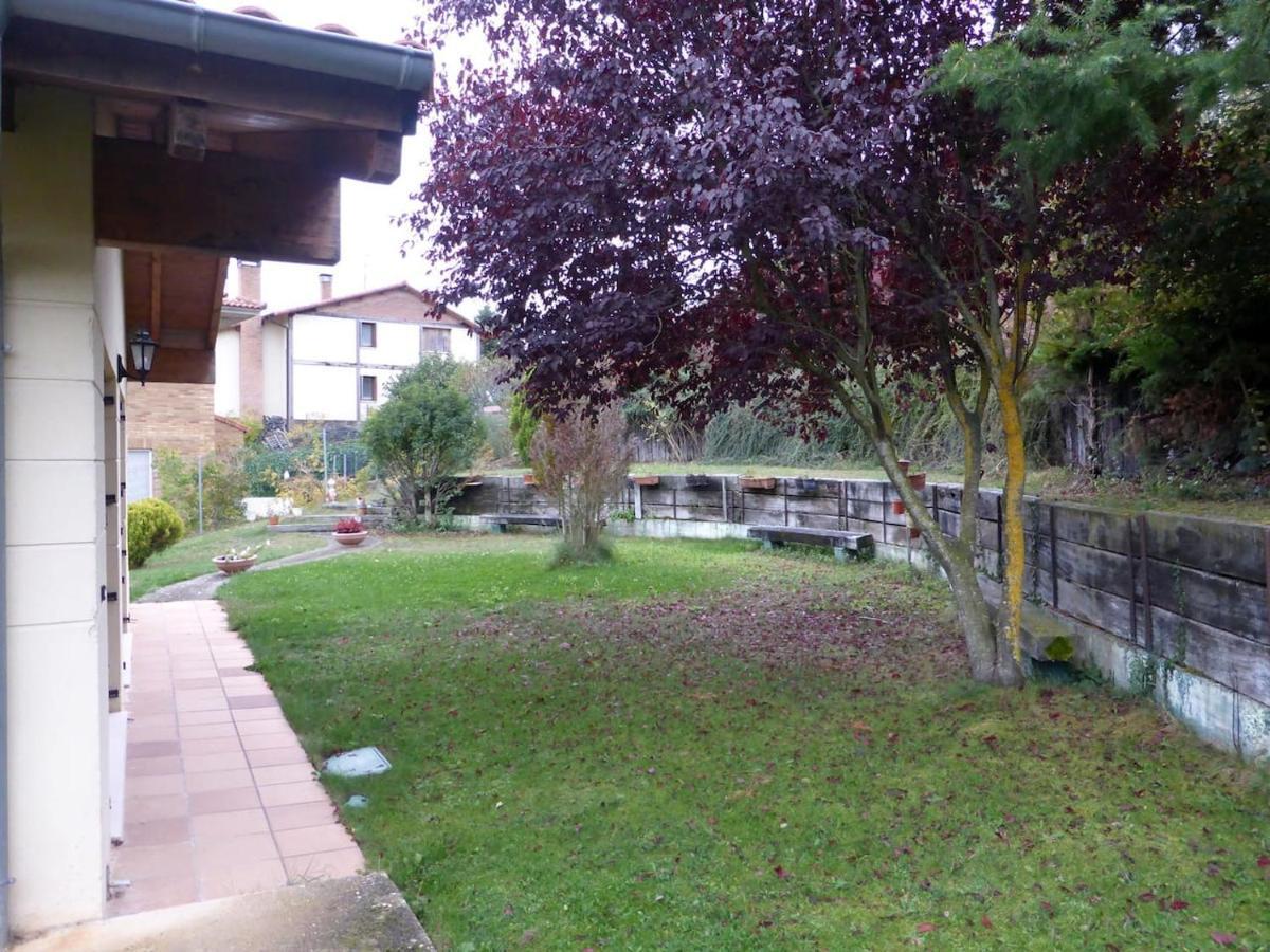 Una casa con vistas en Pobes Exterior foto